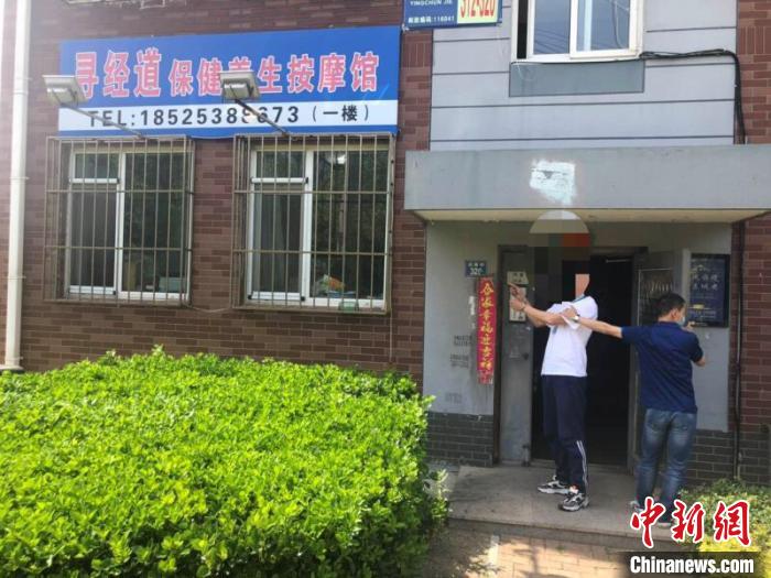 中国大连警方连破多起网络传播淫秽物品案