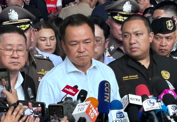 校园枪击案发生后泰国总理下令加强枪支管制